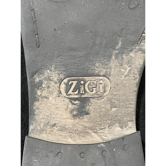 Zigi Soho Black Leather Pull On Ankle Boots Women’s 8.5 W/ Buckle Accents- Boho - Picture 8 of 10